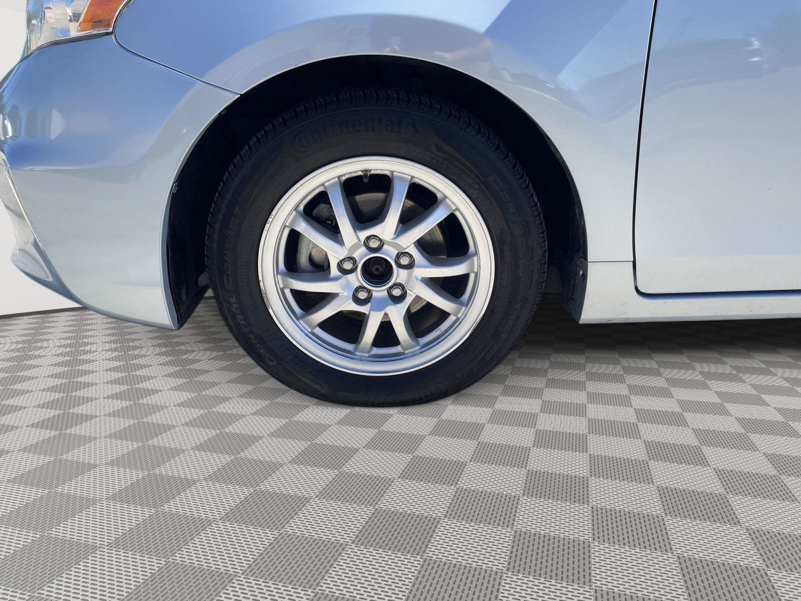 Used 2013 Toyota Prius V Two FWD image 16