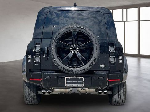 Used 2023 Land Rover Defender 110 V8 AWD/4WD image 4