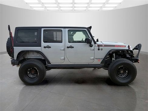 Used 2016 Jeep Wrangler Unlimited Rubicon image 9