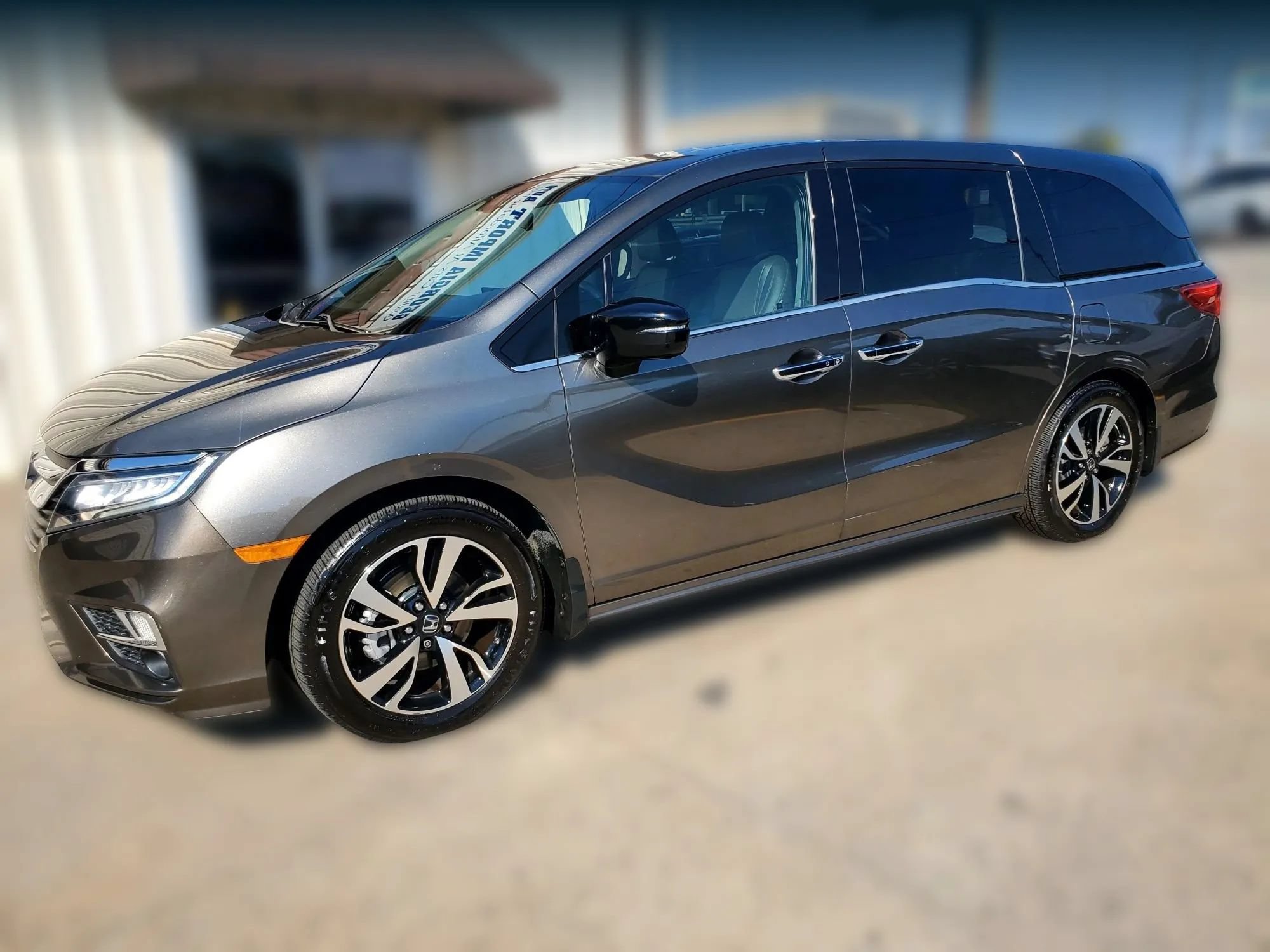 Used 2018 Honda Odyssey Elite image 9