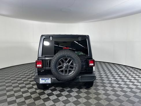 Used 2021 Jeep Wrangler Unlimited Sport AWD/4WD image 7