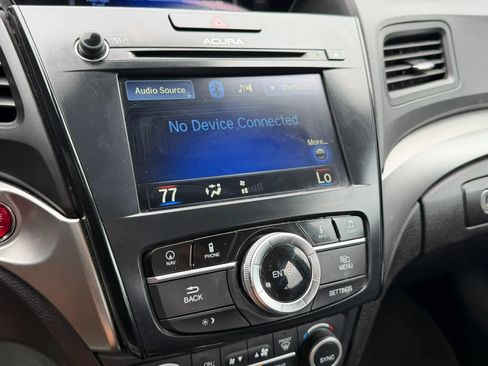Used 2018 Acura ILX FWD image 32