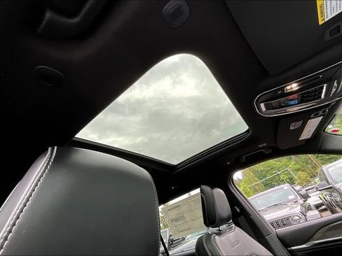 New 2025 Jeep Grand Cherokee L Overland image 25