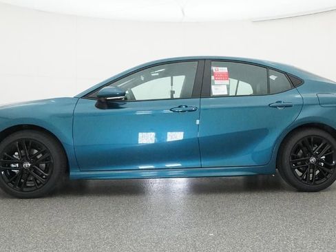 New 2026 Toyota Camry SE image 19