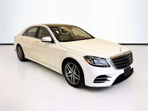 Used 2018 Mercedes-Benz S 560 4MATIC Sedan image 3