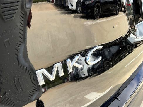 Used 2017 Lincoln MKC Premiere image 26