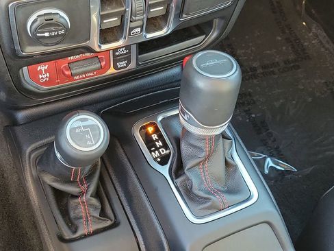 Used 2023 Jeep Gladiator Rubicon image 27