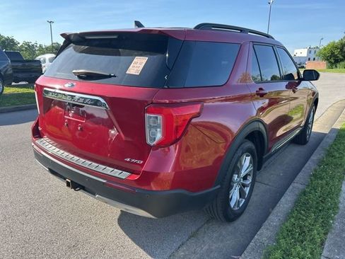 Used 2021 Ford Explorer XLT w/ Equipment Group 202A AWD/4WD image 3