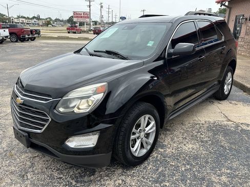 Used 2017 Chevrolet Equinox LT w/ Driver Confidence Package II AWD/4WD image 4