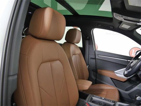 Used 2021 Audi Q3 2.0T Premium w/ Convenience Package image 12