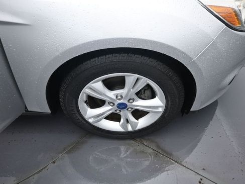Used 2013 Ford Focus SE FWD image 28