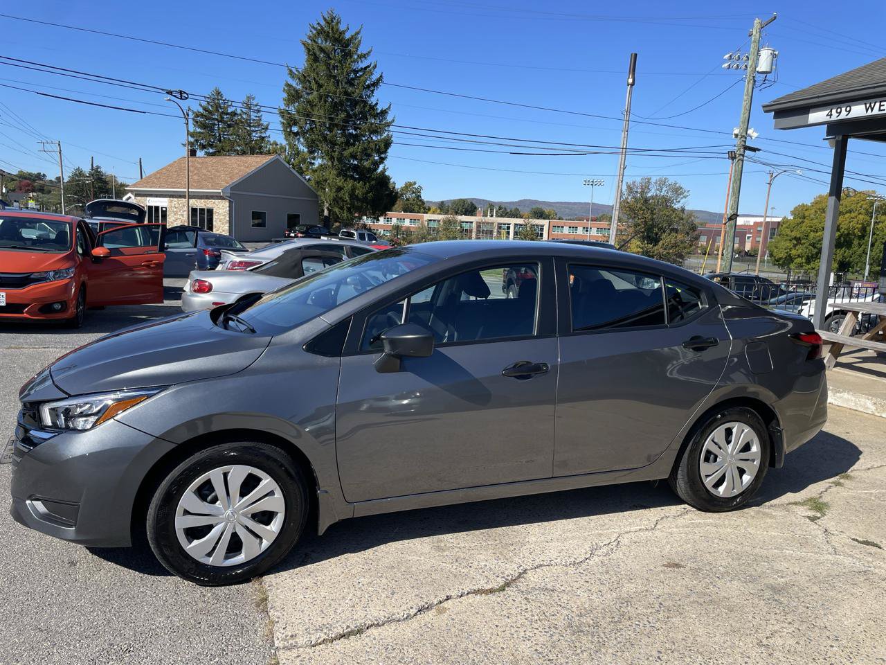 Used 2025 Nissan Versa S w/ Trunk Package FWD image 8