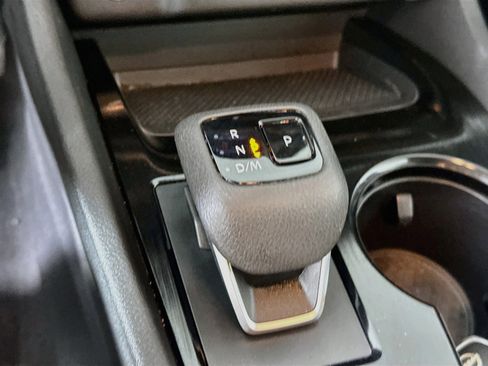 Used 2023 Nissan Rogue SV FWD image 24