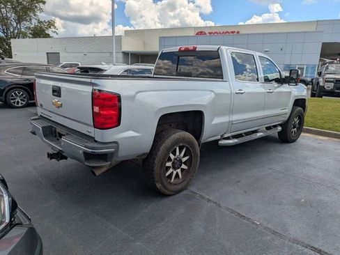 Used 2019 Chevrolet Silverado 2500 LTZ w/ LTZ Plus Package AWD/4WD image 5