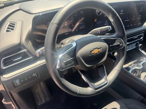 Certified 2026 Chevrolet Traverse LT w/ Sun and Wheel Package AWD/4WD image 10
