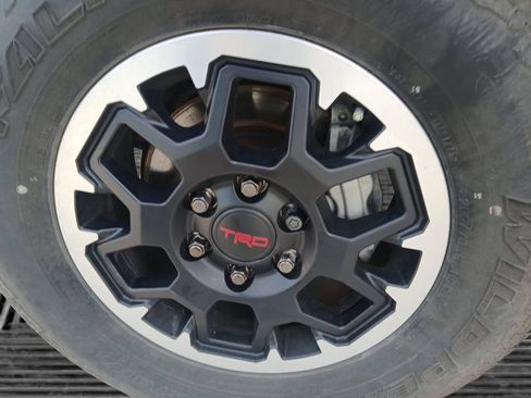 Used 2025 Toyota 4Runner TRD Off-Road AWD/4WD image 10