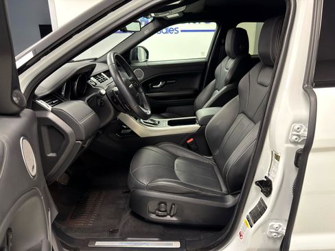 Used 2017 Land Rover Range Rover Evoque Autobiography image 9