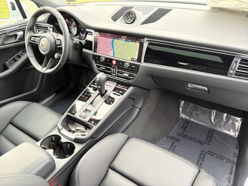 New 2026 Porsche Macan S image 18