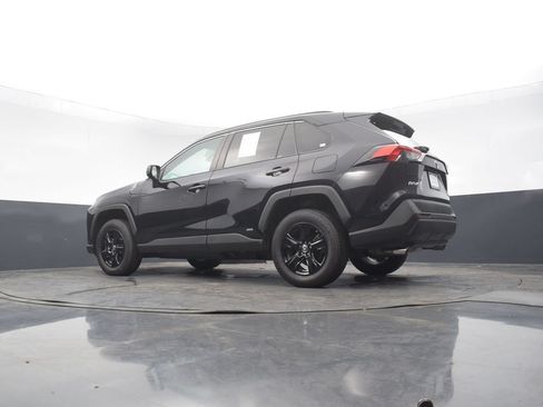 Used 2022 Toyota RAV4 LE AWD/4WD image 47