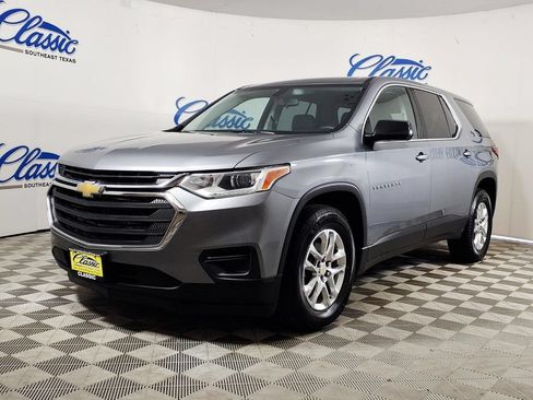 Used 2018 Chevrolet Traverse LS FWD image 5