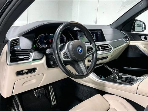 Used 2022 BMW X5 xDrive45e w/ M Sport Package AWD/4WD image 16