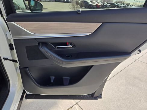 New 2026 MAZDA CX-90 Plug-In Hybrid w/ Preferred AWD/4WD image 10