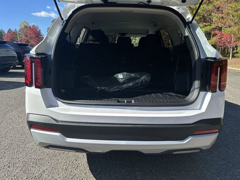 New 2026 Kia Sorento LX image 19