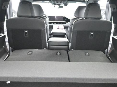 New 2026 INFINITI QX80 Autograph w/ Premium Cargo Package image 11