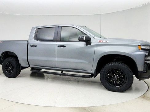 Used 2019 Chevrolet Silverado 1500 LT Trail Boss image 3