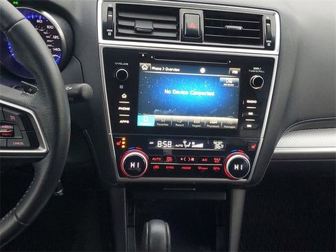 Used 2018 Subaru Outback 2.5i Premium image 14