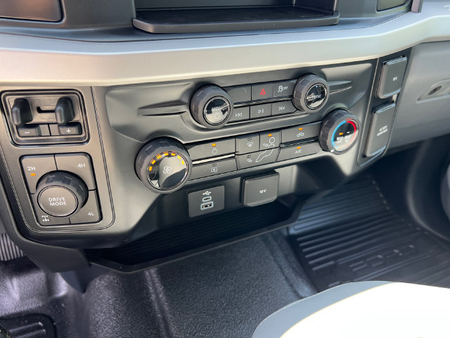 New 2026 Ford F350 XL AWD/4WD image 28