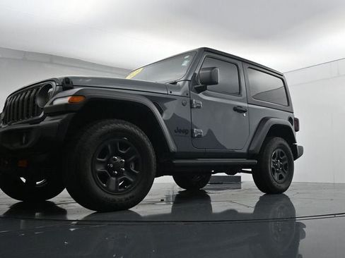 Used 2025 Jeep Wrangler Sport AWD/4WD image 38