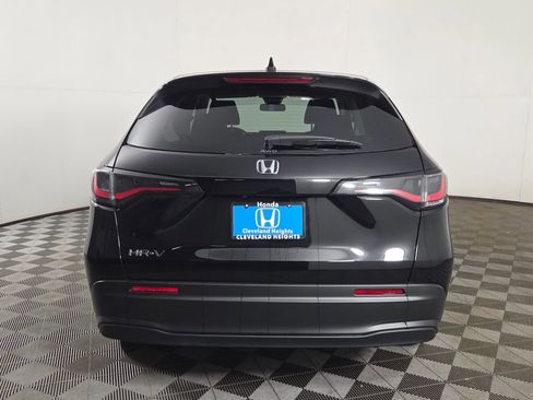 New 2026 Honda HR-V LX image 8