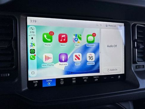 New 2025 Ford Bronco Badlands image 9