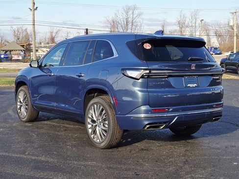 New 2026 Buick Enclave Avenir w/ Super Cruise Package image 5