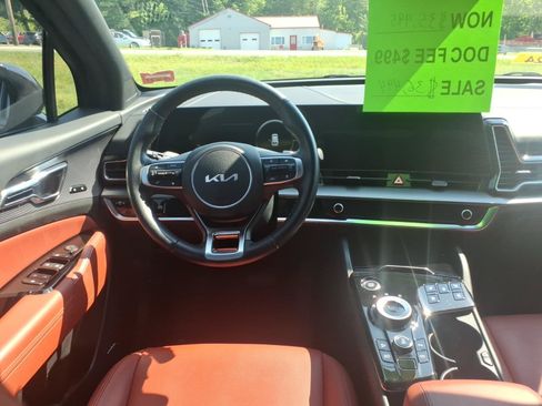 Certified 2024 Kia Sportage SX Prestige AWD/4WD image 9