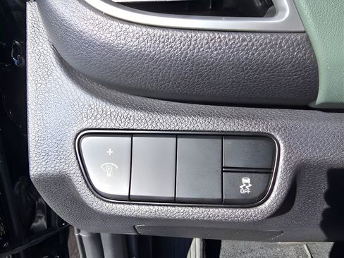 Used 2024 Kia Seltos SX image 16