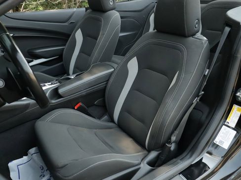 Used 2023 Chevrolet Camaro LT image 21