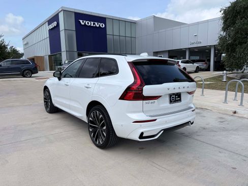 Certified 2026 Volvo XC60 B5 Ultra AWD/4WD image 4