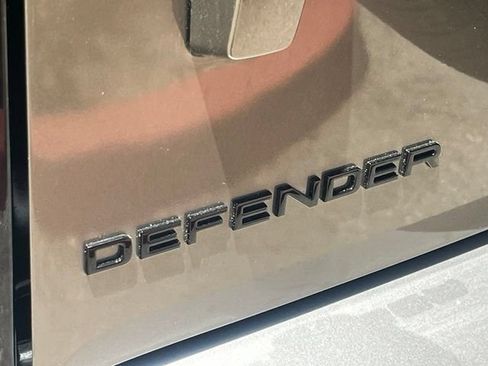Used 2025 Land Rover Defender 110 S AWD/4WD image 35