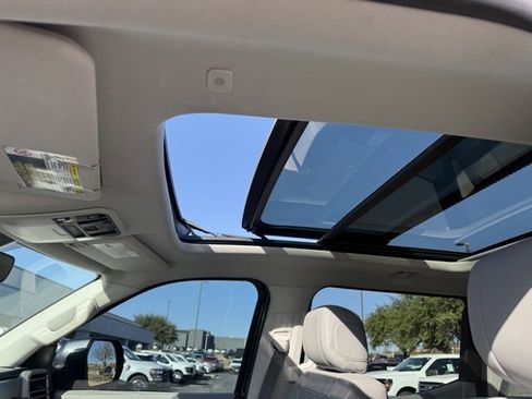 Used 2022 Toyota Tundra Limited image 13