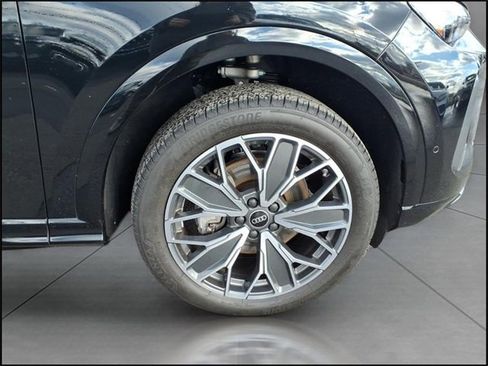 Used 2025 Audi Q5 Premium Plus w/ Premium Plus image 7