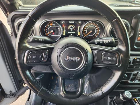 Used 2021 Jeep Wrangler Unlimited Sport image 9