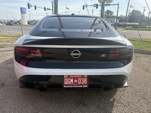 Used 2024 Nissan Z Performance w/ Floor Mat Package RWD image 6