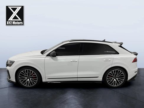 Used 2024 Audi SQ8 Prestige w/ Prestige Package AWD/4WD image 3