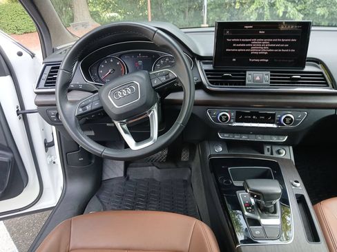 Used 2023 Audi Q5 2.0T Premium w/ Convenience Package AWD/4WD image 28