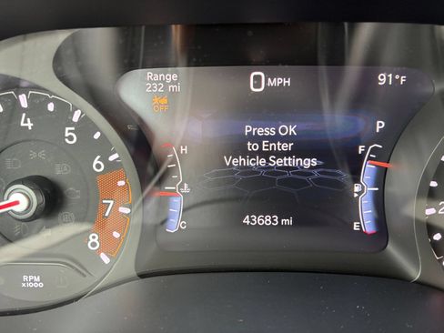 Used 2025 Jeep Compass Limited AWD/4WD image 35