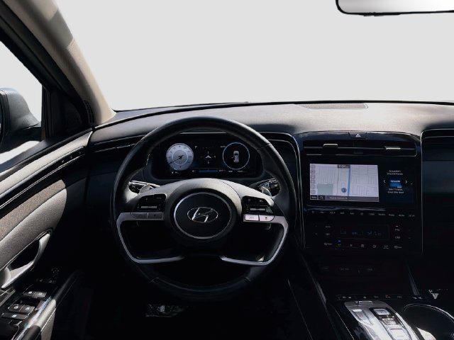 Certified 2024 Hyundai Tucson Limited FWD image 25