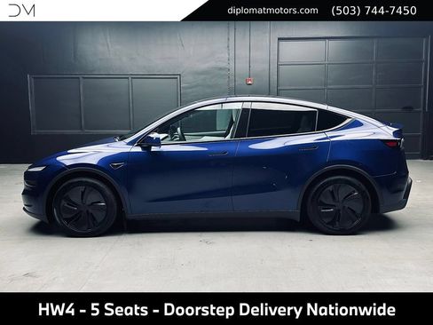 Used 2026 Tesla Model Y Long Range AWD/4WD image 3