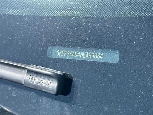 Used 2022 Kia Forte LXS FWD image 4